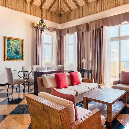 Iberostar Waves Rose Hall Beach Montego Bay Exteriör bild