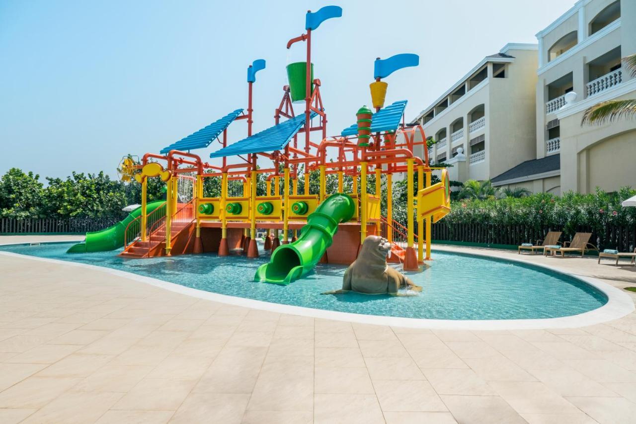 Iberostar Waves Rose Hall Beach Montego Bay Exteriör bild