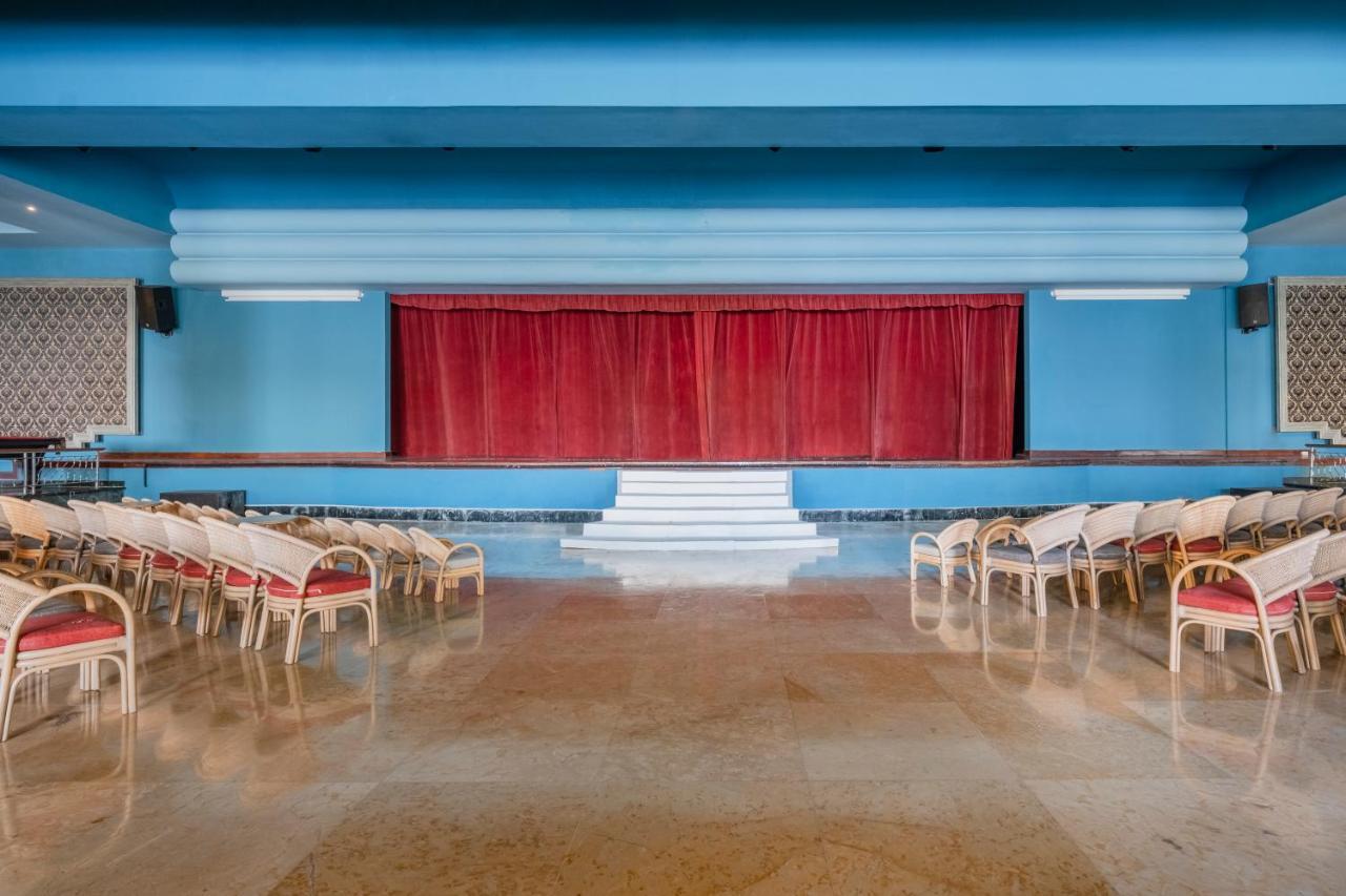 Iberostar Waves Rose Hall Beach Montego Bay Exteriör bild
