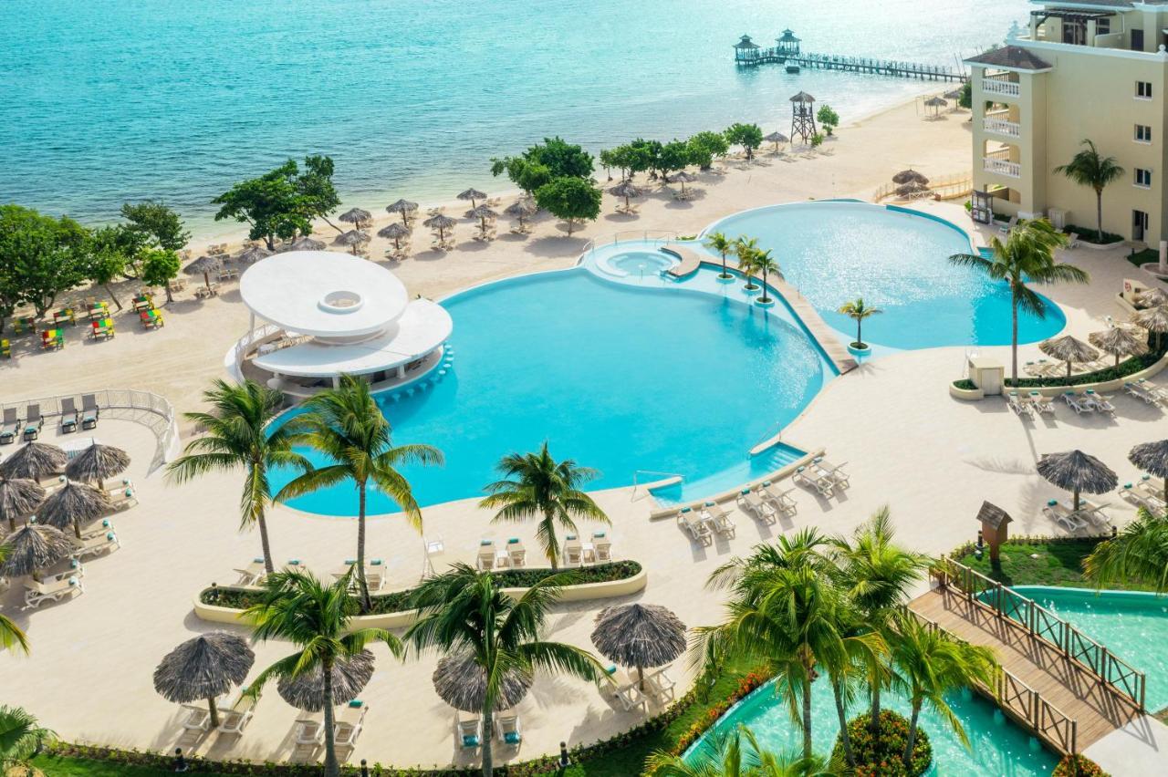 Iberostar Waves Rose Hall Beach Montego Bay Exteriör bild