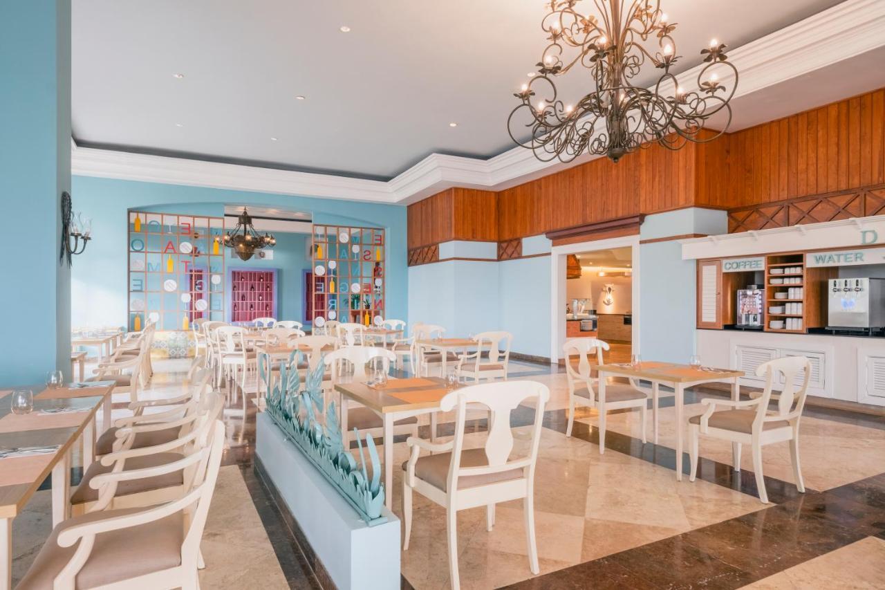 Iberostar Waves Rose Hall Beach Montego Bay Exteriör bild